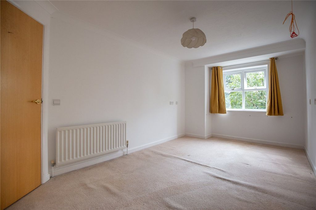 Property photo 3 of 14 Picture No. 05