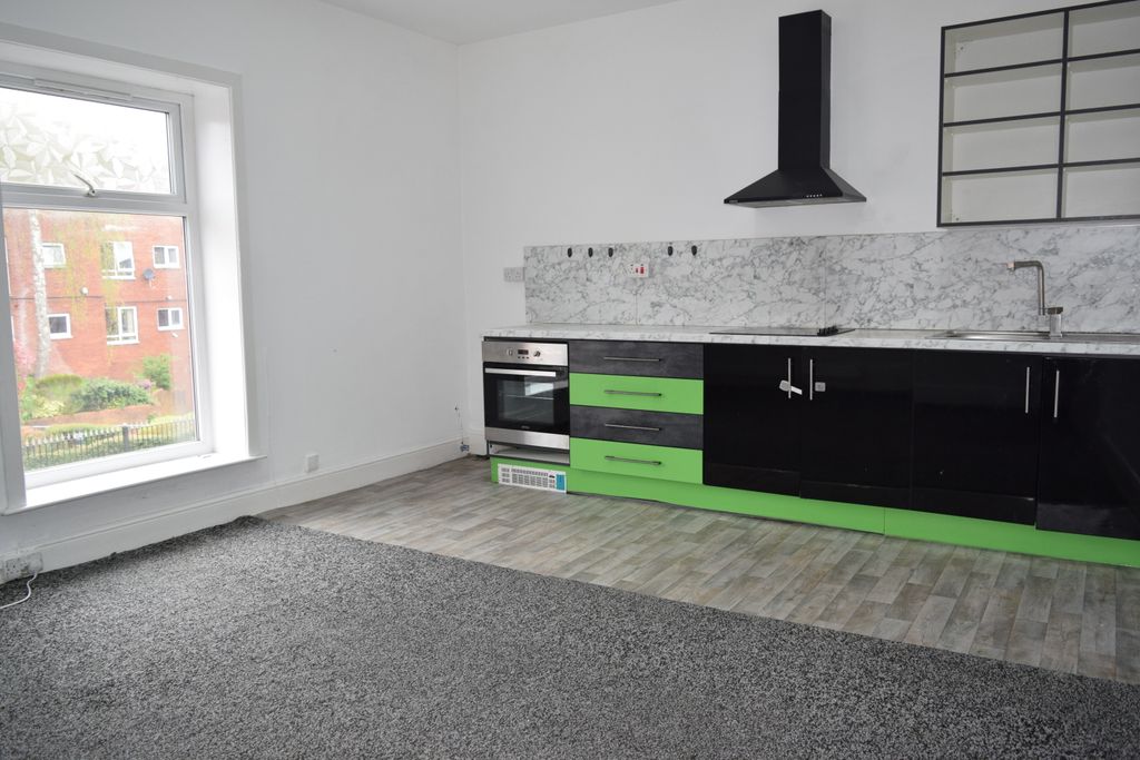 Property photo 1 of 4