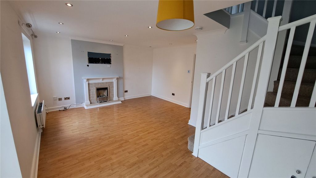 Property photo 3 of 16 Picture No. 28
