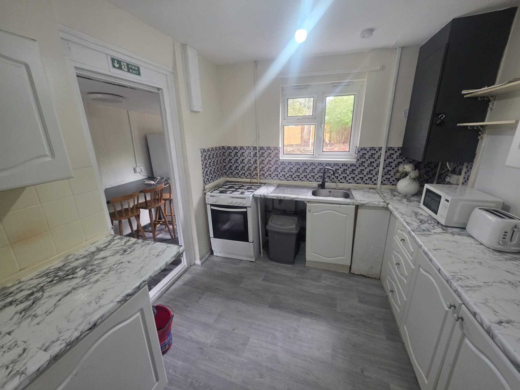 Property photo 2 of 4