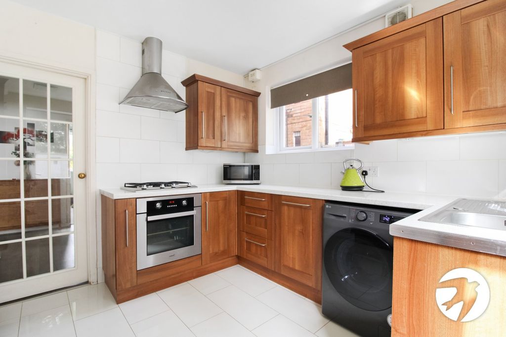 Property photo 3 of 11 Picture No. 05