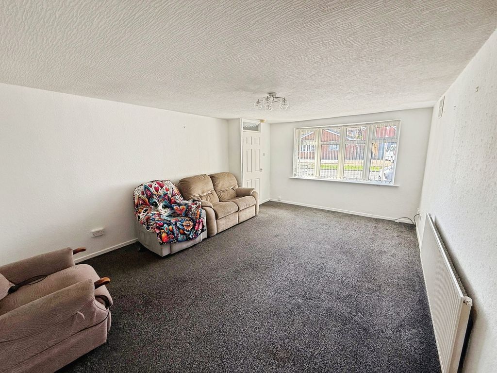 Property photo 3 of 15 Pbox-Img.Jpg