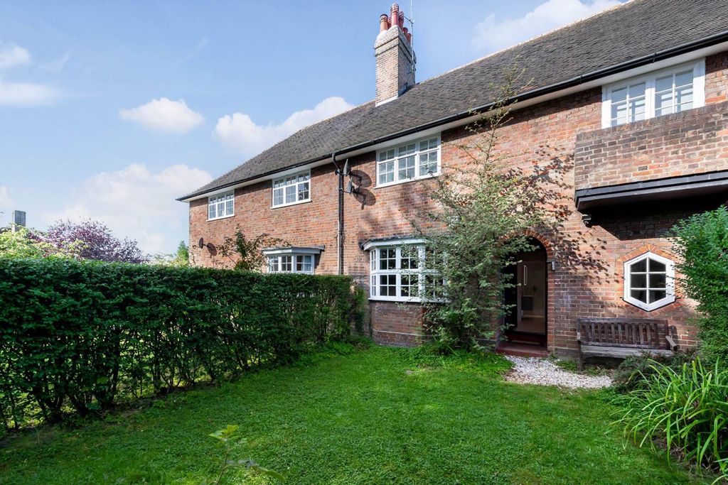 Property photo 2 of 16