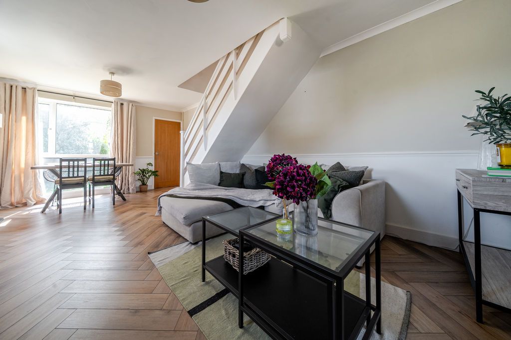 Property photo 3 of 15 Lounge/Dining Room