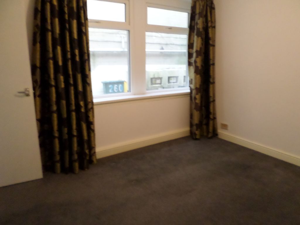 Property photo 1 of 4 Lounge
