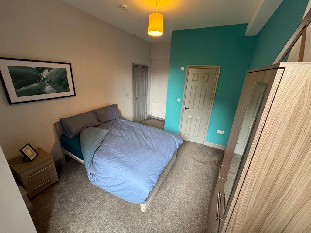 Property photo 1 of 4