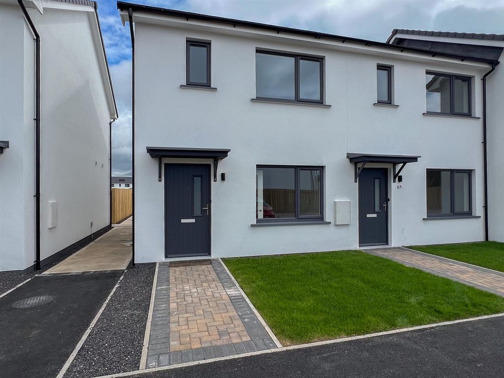Property photo 1 of 12 64 Shimmin Road-01.Jpg