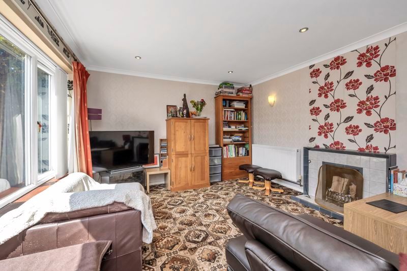 Property photo 2 of 17 Sitting Room