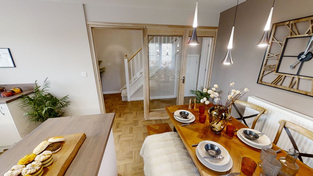 Property photo 2 of 46