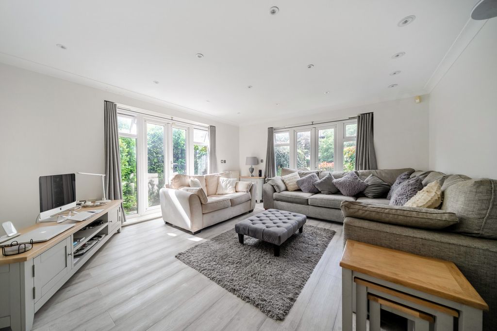 Property photo 3 of 17 1478541-6-6A31684...