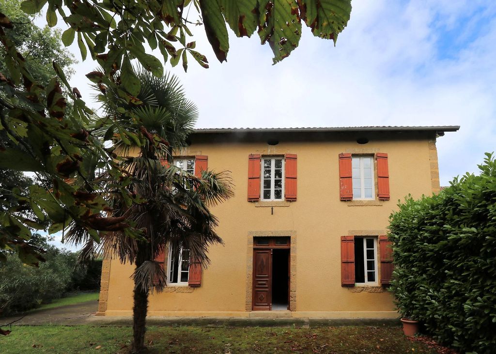 Property photo 1 of 24