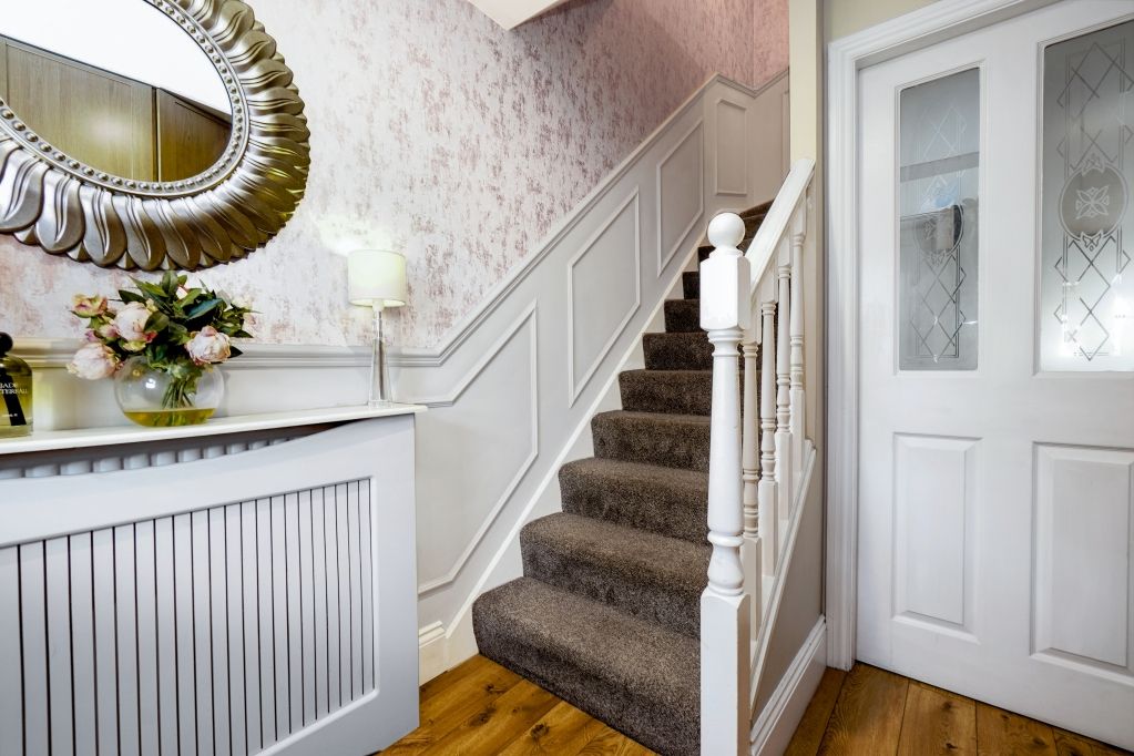 Property photo 2 of 22 Entrance Hall