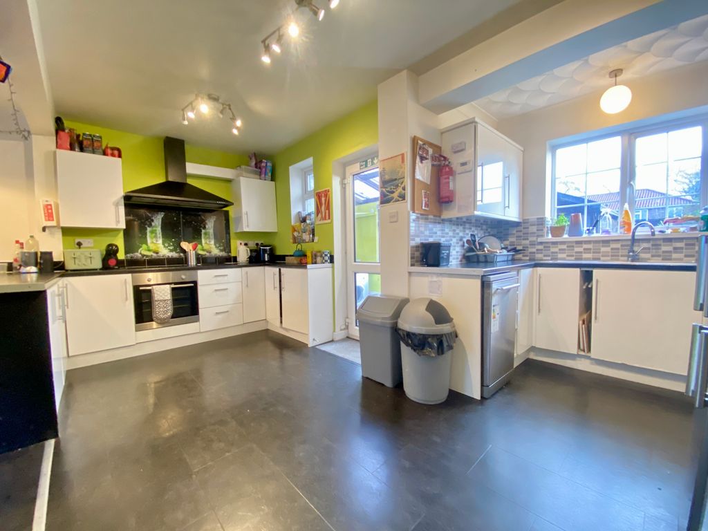 Property photo 1 of 20 Image