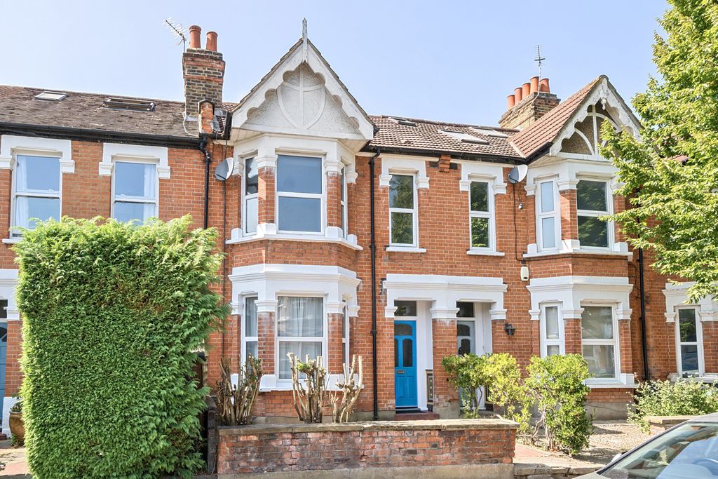 Property photo 1 of 19 1335947-1-689F303...