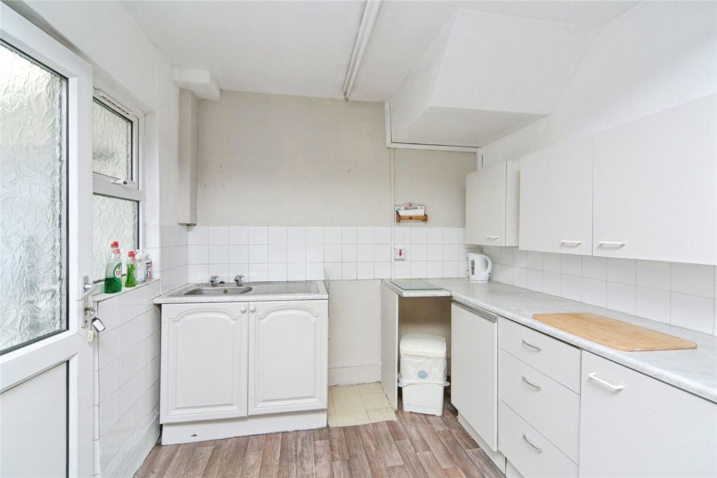 Property photo 3 of 19 Picture No. 43