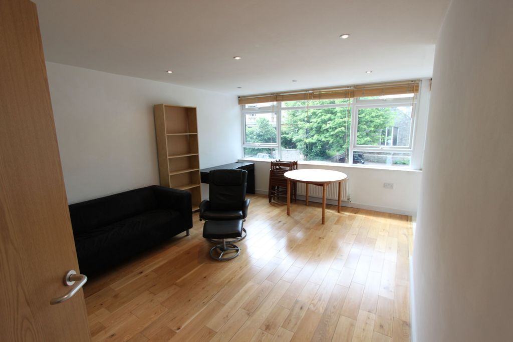 Property photo 3 of 4