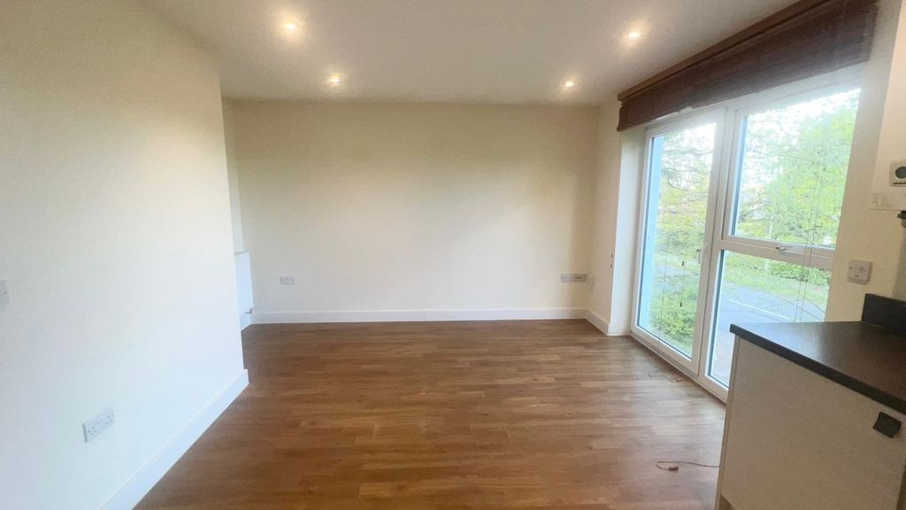 Property photo 3 of 7 Living Area