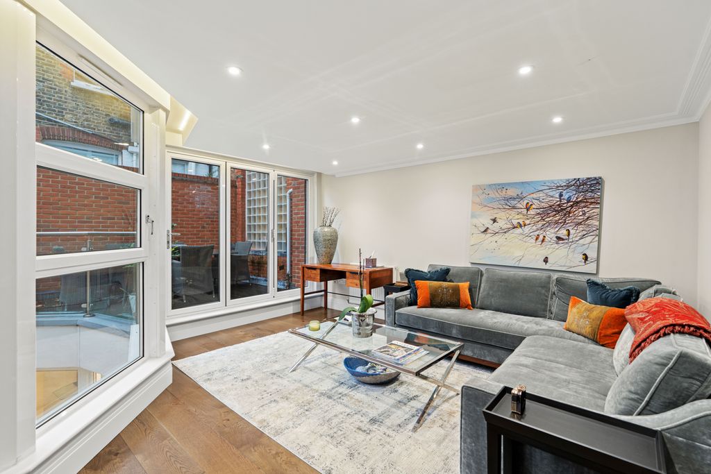 Property photo 3 of 15