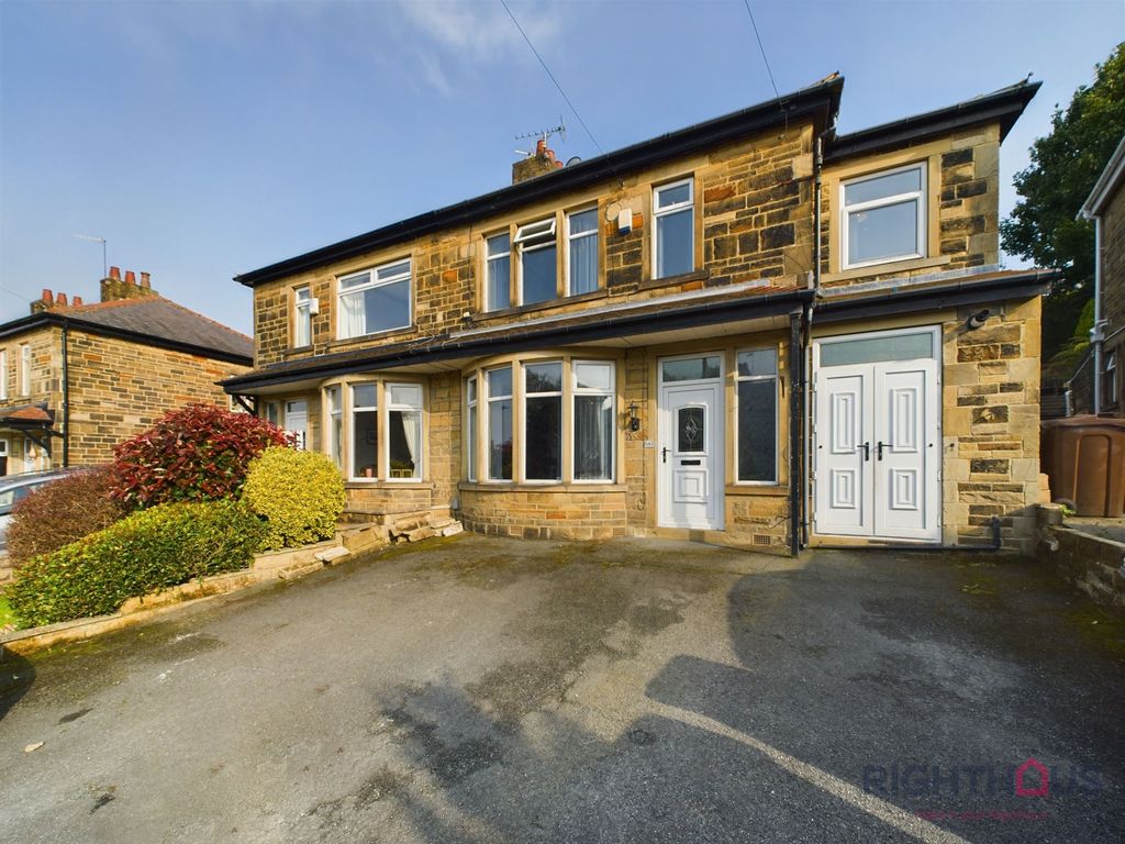 Property photo 2 of 24