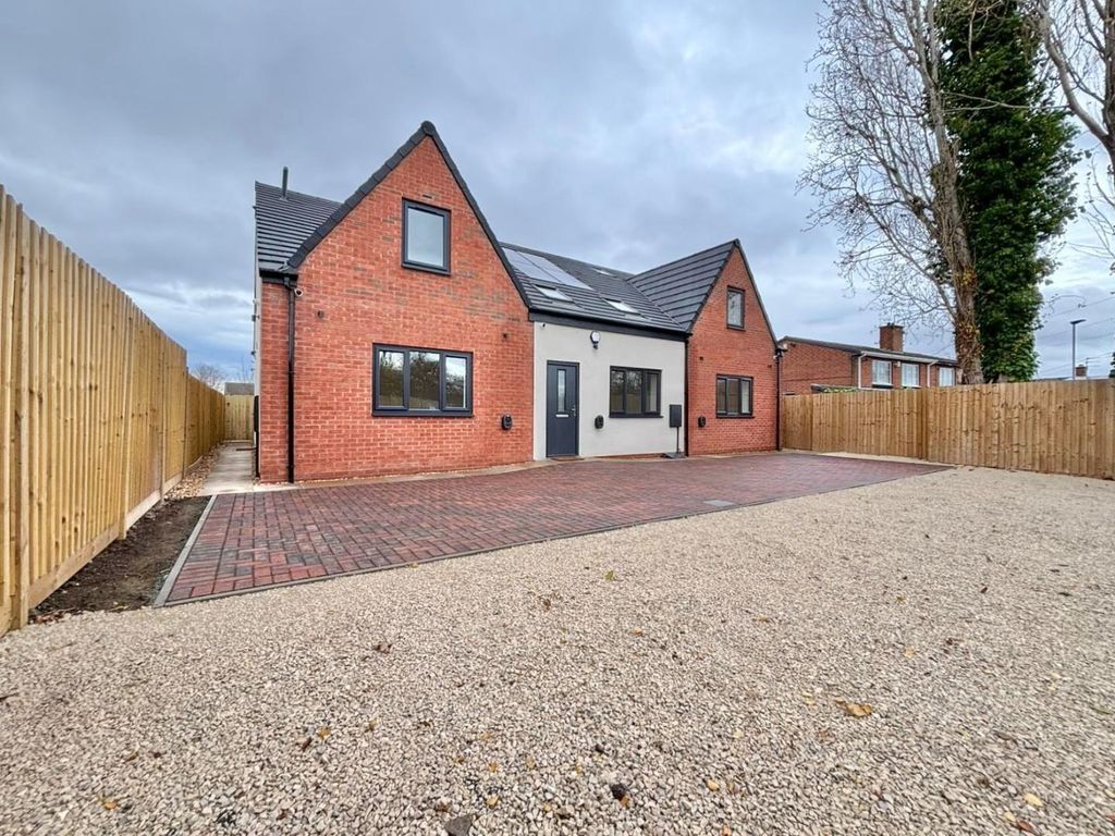 Property photo 1 of 14 F2E437E0-Be0F-42A2-94A5-5E5E11c41d04.Jpg