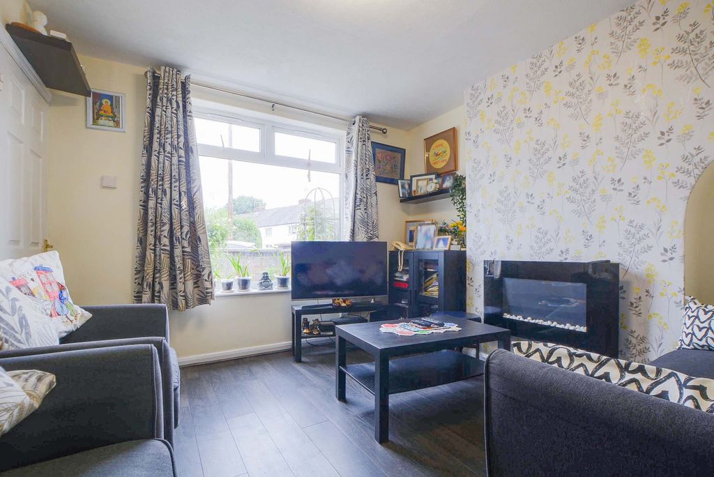 Property photo 2 of 15