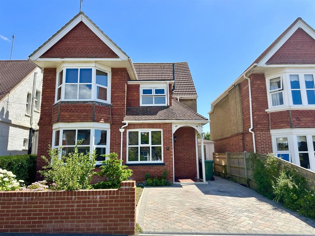 Property photo 1 of 34