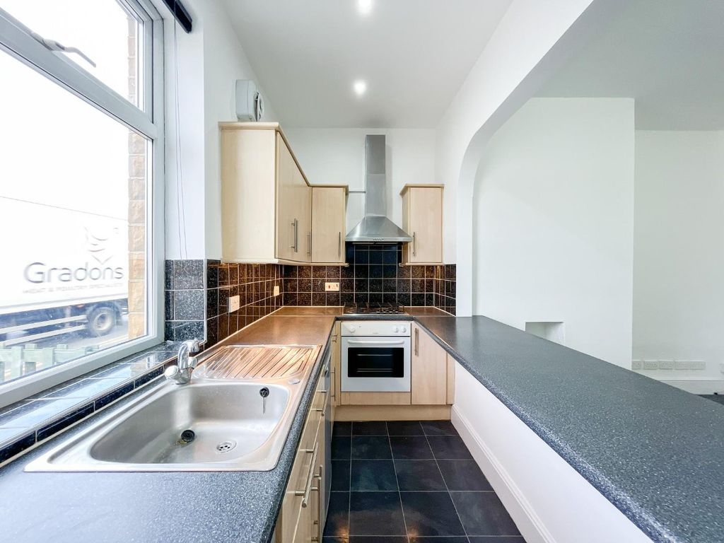Property photo 2 of 14 Image00020.Jpg