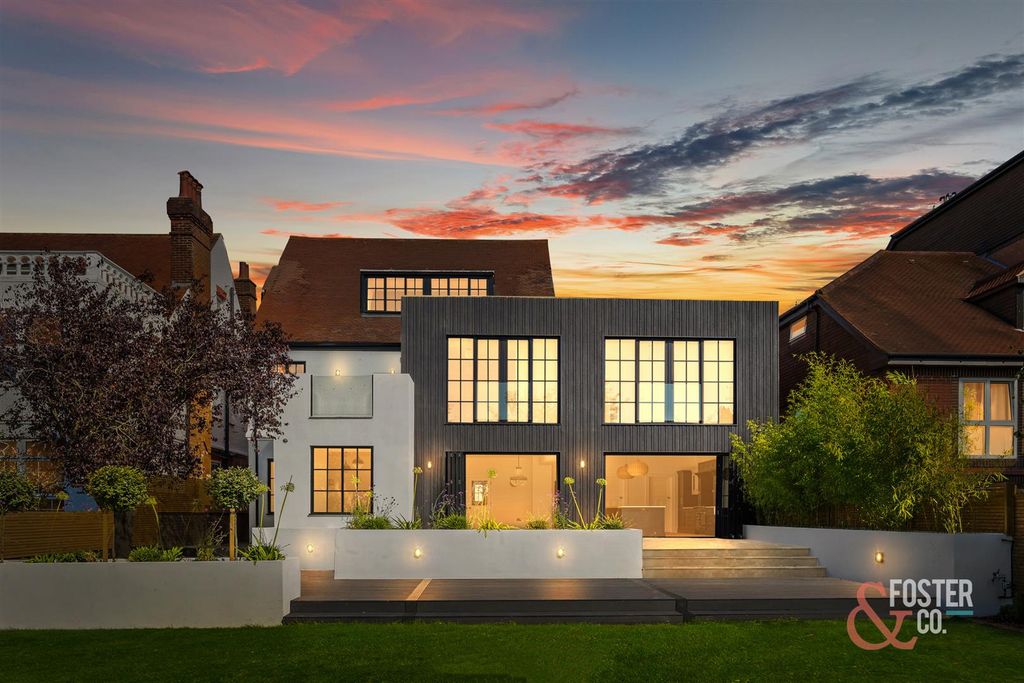 Property photo 3 of 34 Cromwell Road, 72_045_Twilight Copy.Jpg