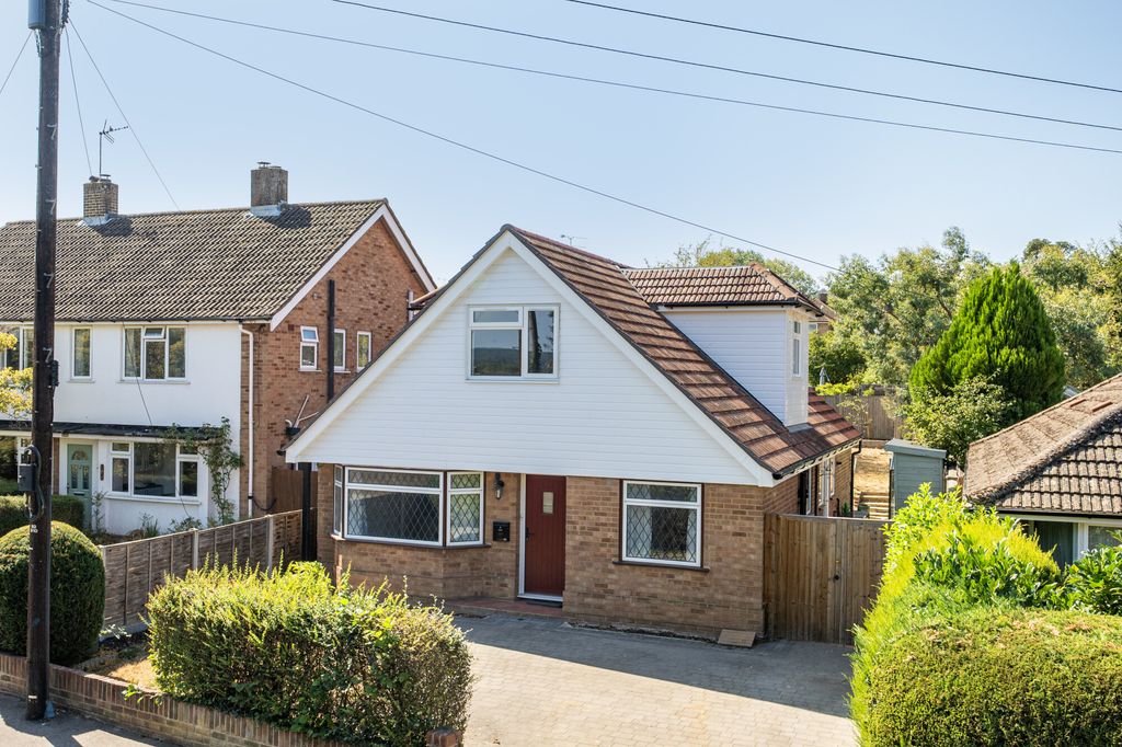 Property photo 1 of 12
