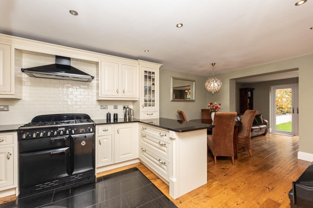 Property photo 2 of 31 5C5A9358.Jpg