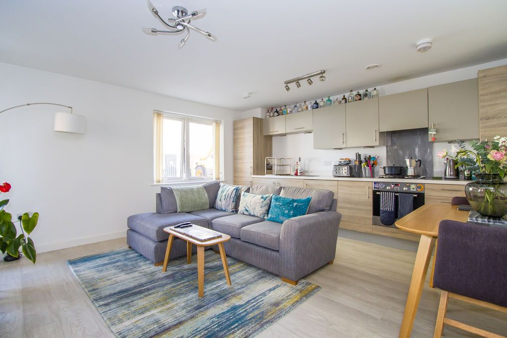 Property photo 2 of 12 Photo 1