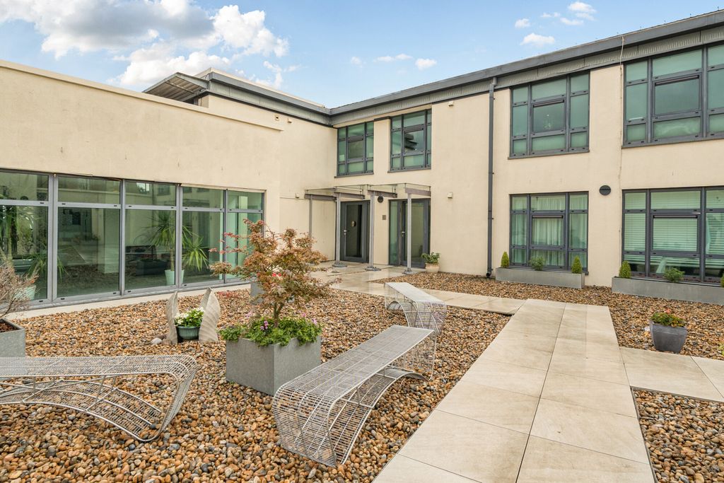 Property photo 2 of 30 External