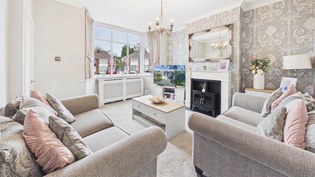 Property photo 2 of 19 Cam05101G0-Pr0143-Still001.Jpg