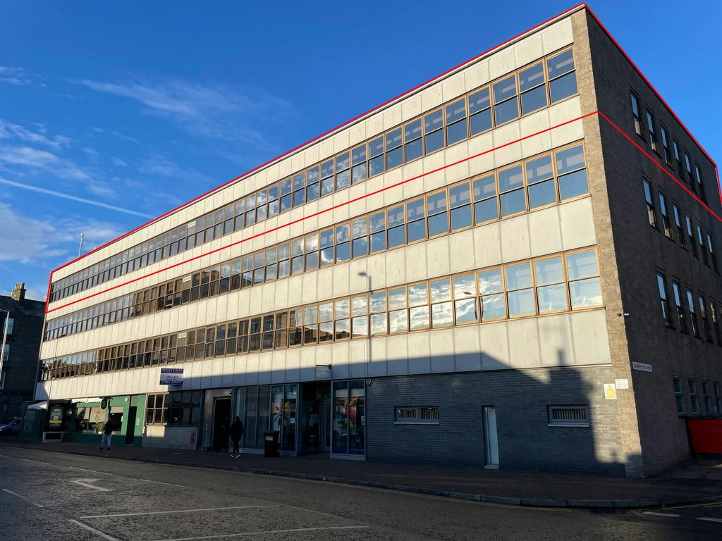 Property photo 1 of 8 Top Floor.Jpg