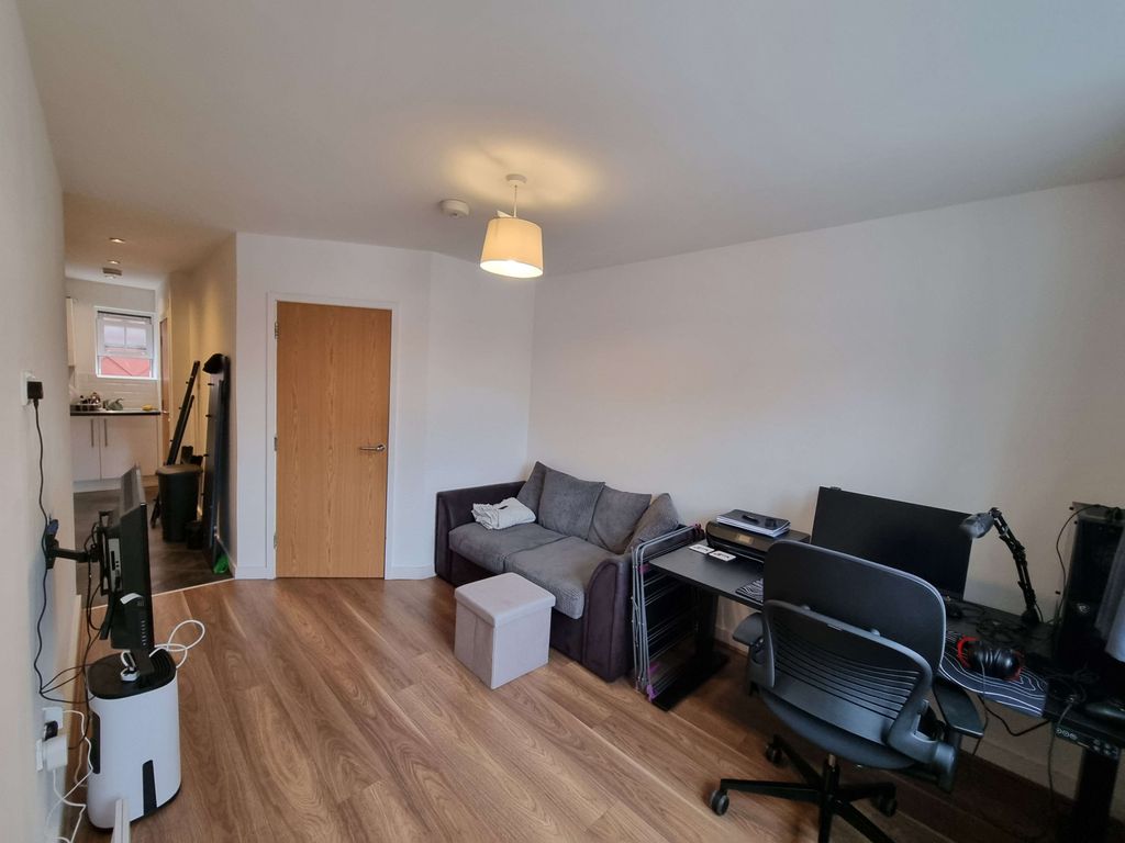 Property photo 2 of 7 Gallery