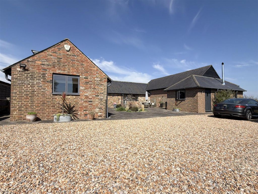 Property photo 1 of 28