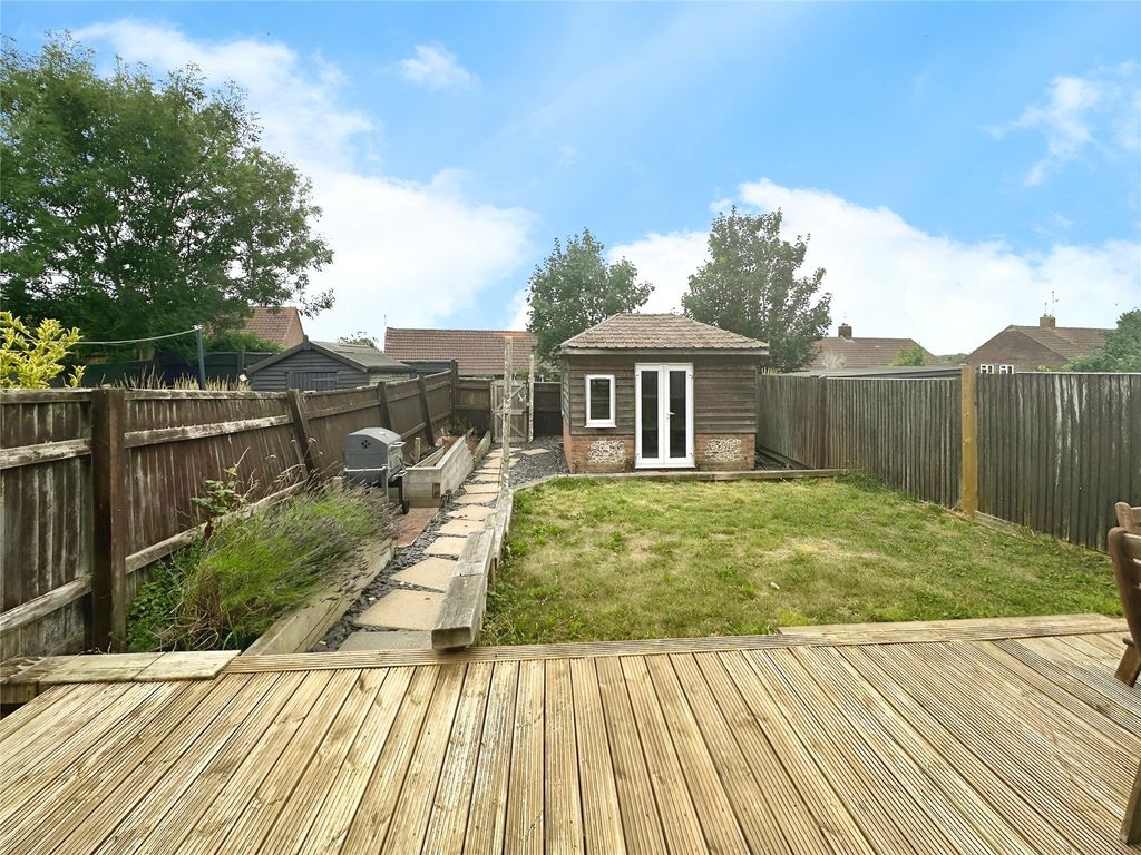 Property photo 2 of 19 Picture No. 34