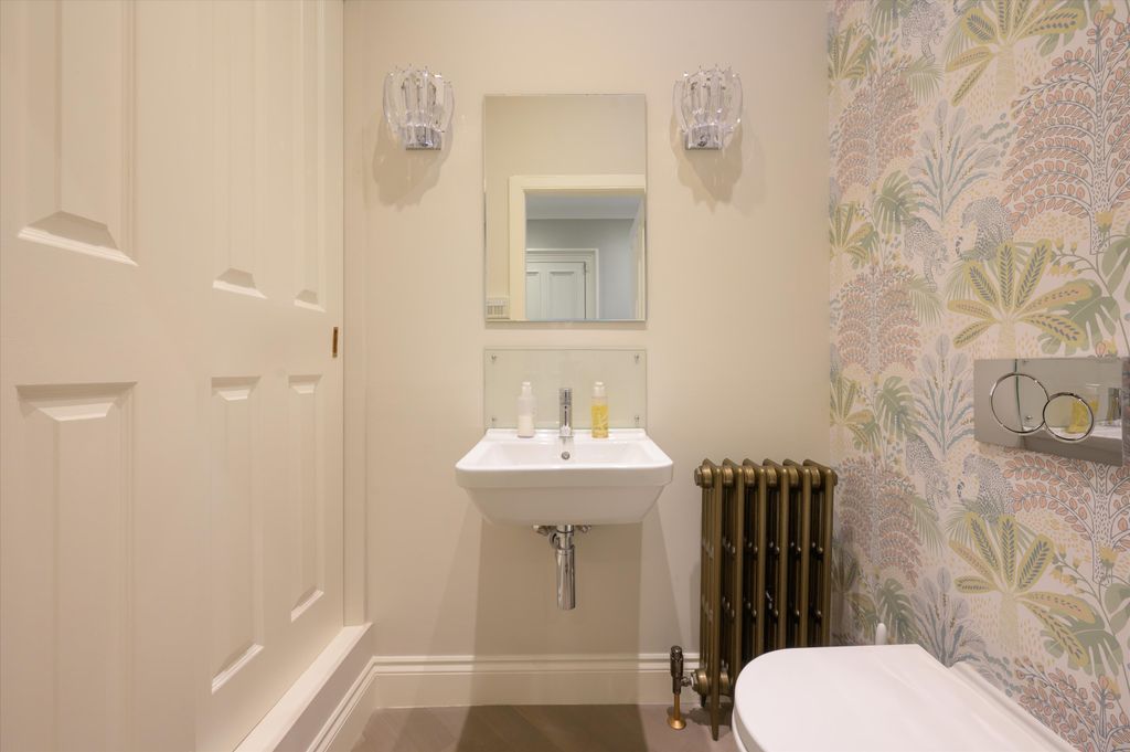 Additional image 9 of 4 bed flat for saleGlencairn Crescent, Edinburgh EH12