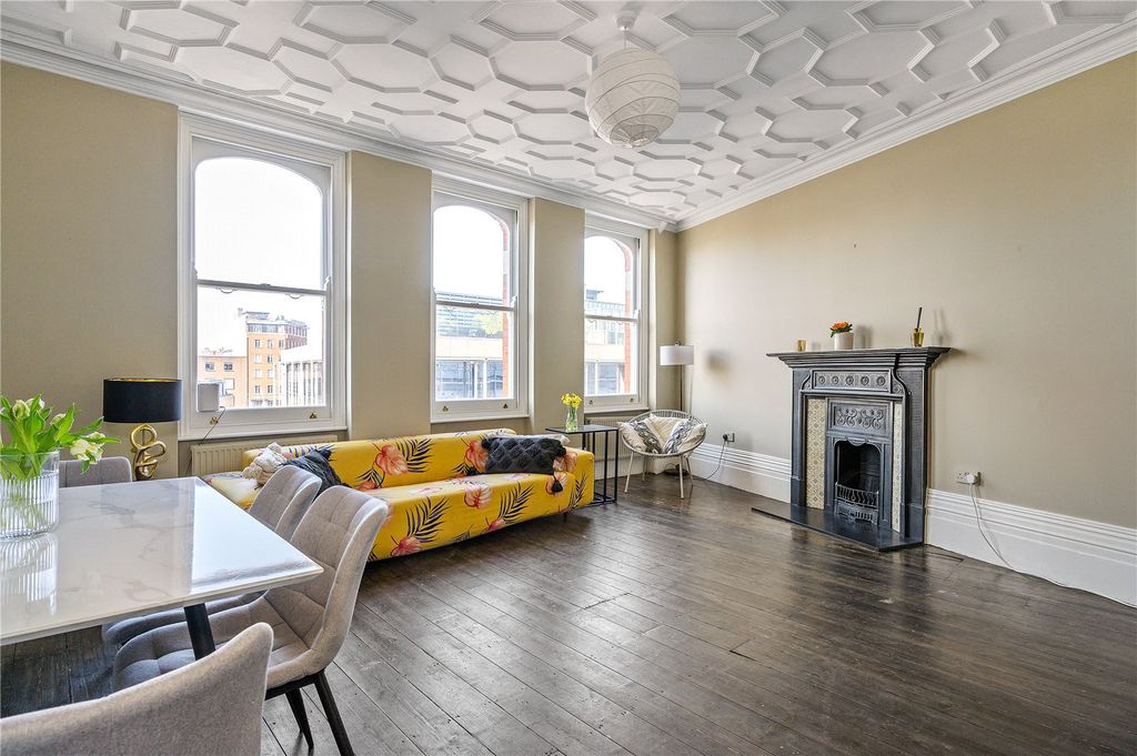 Property photo 1 of 17 Reception Room