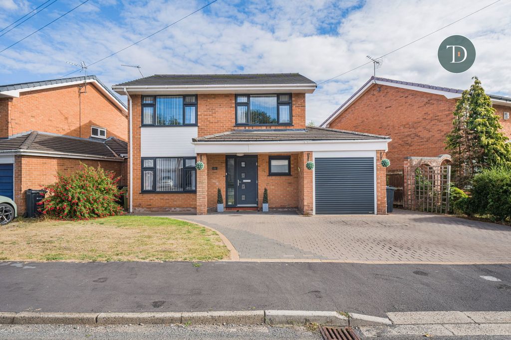 Property photo 1 of 37
