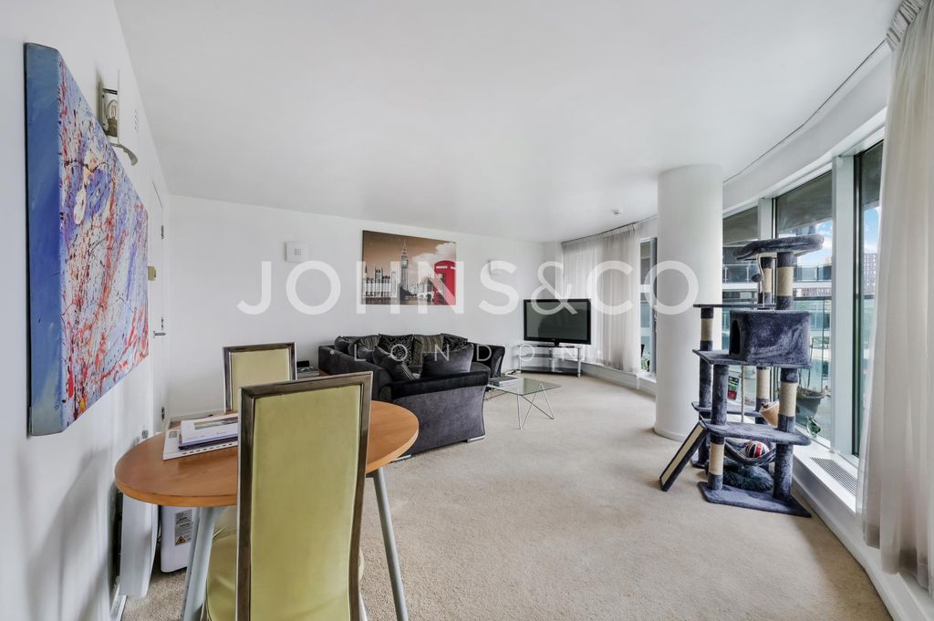 Property photo 3 of 11