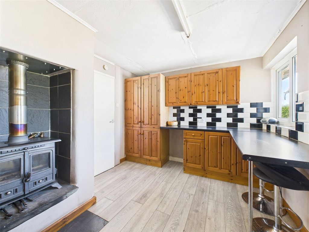 Property photo 3 of 22 Picture No. 28
