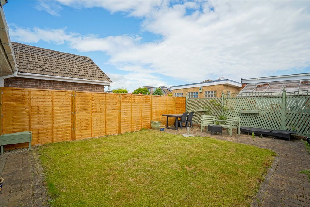 Property photo 3 of 16 Picture No. 29