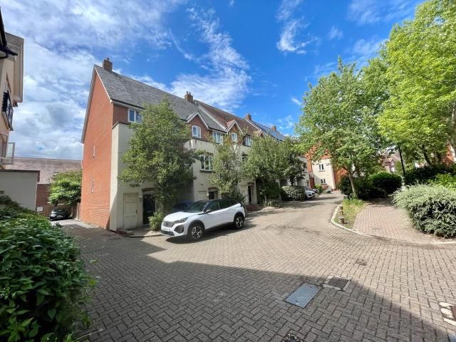 Property photo 1 of 1 Front
