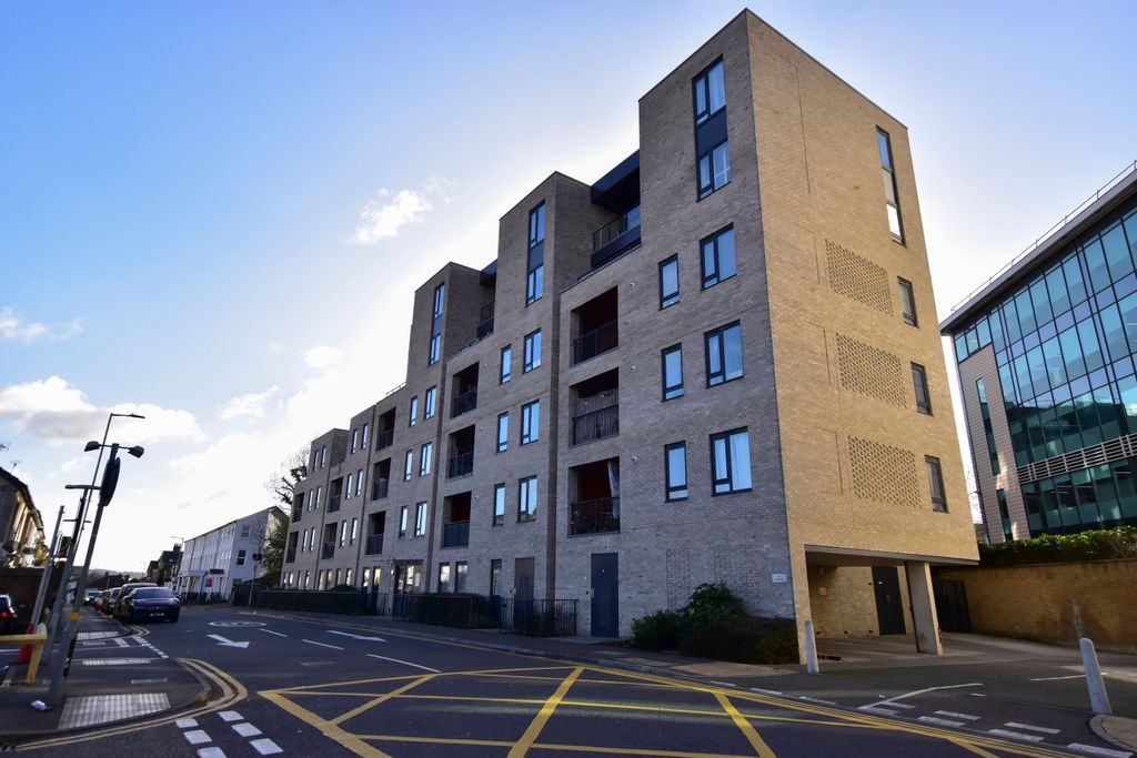 Property photo 1 of 29 Dsc_0780