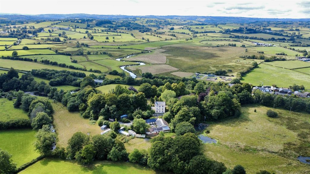 Property photo 1 of 70 Dji_Fly_20250730_160940_486_1754034903430_Photo_Op