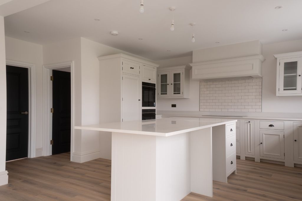 Property photo 2 of 44 4797331