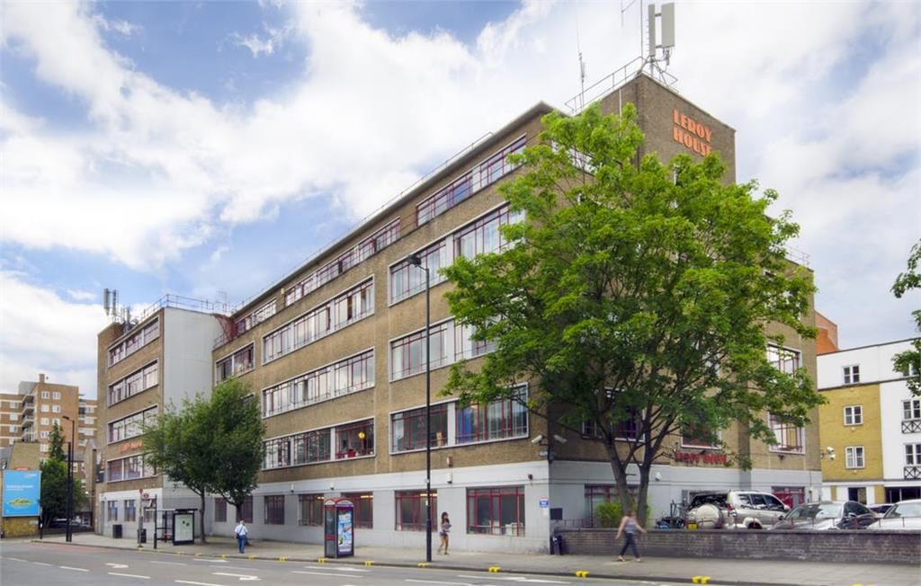 Property photo 1 of 10 Serviced Office To Rent In Essex Rd, Islington, N1