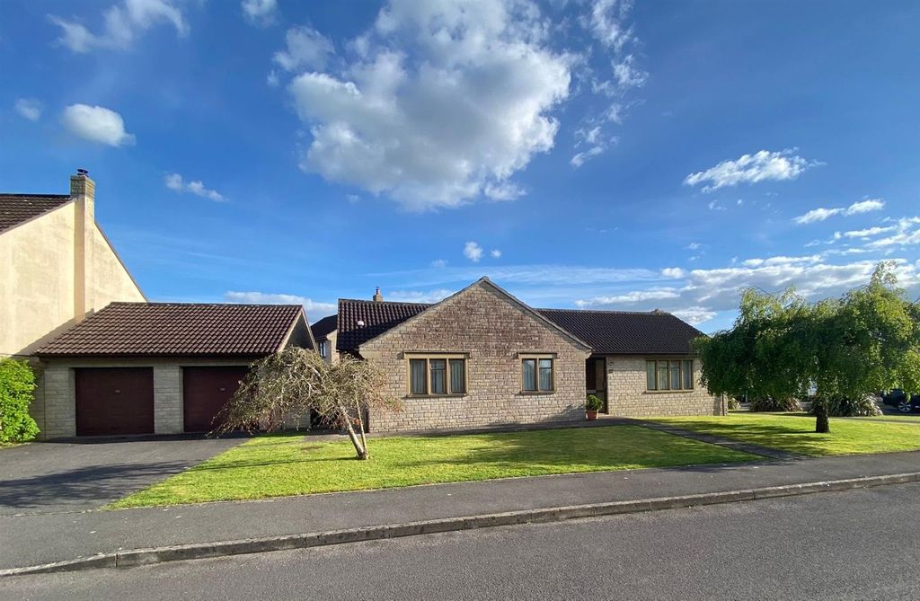 Property photo 1 of 15 Freame Front 1