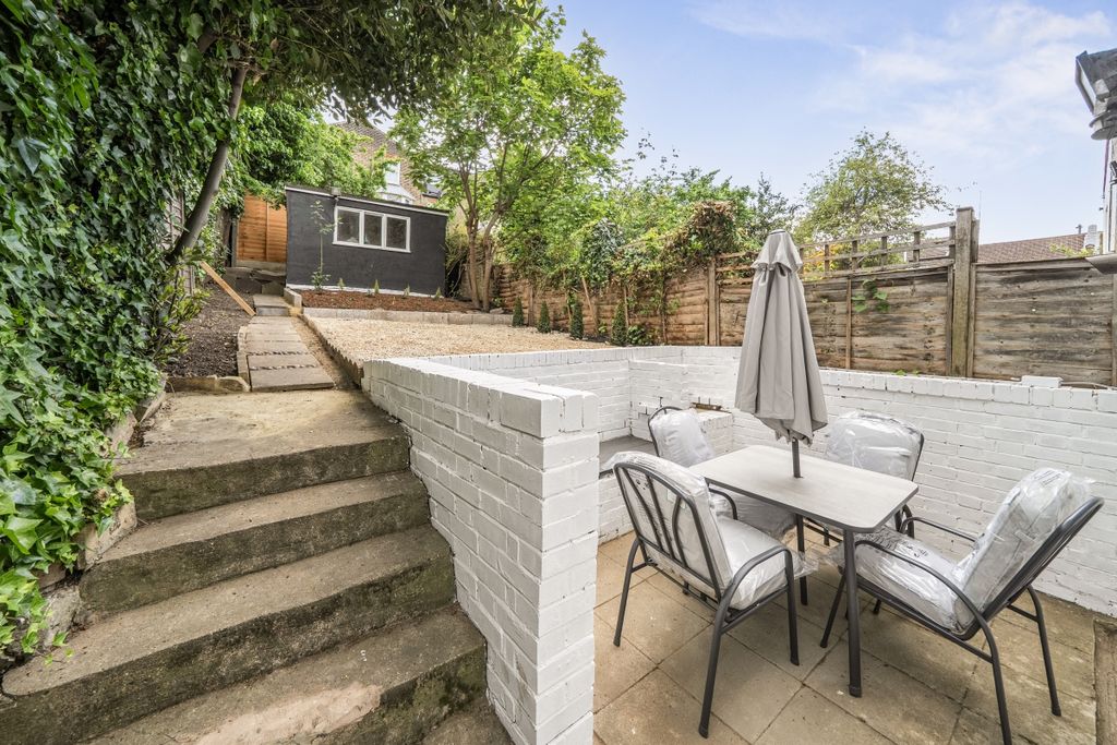 Property photo 3 of 21 1457543-9-69Fc728...